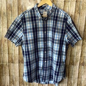 Like new short  sleeve button down.